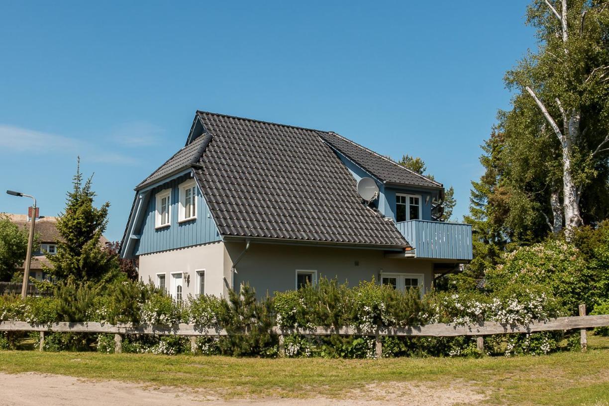Haus Michel 02 Lägenhet Born Exteriör bild
